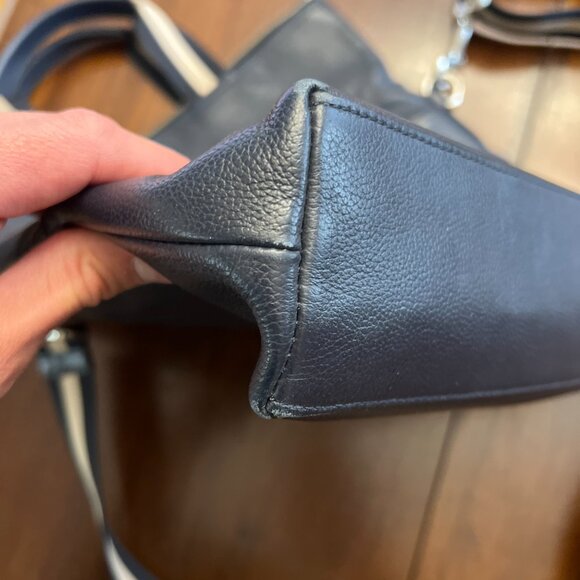 Coach Men's Leather Messenger Bag - Picture 8 of 10